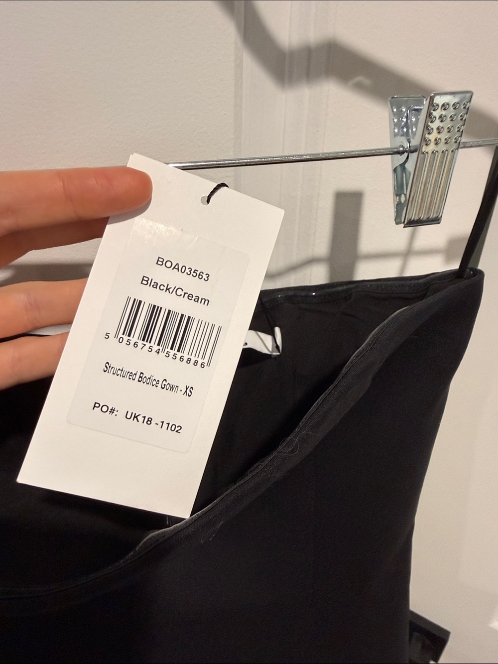 Black and White Two-Tone Bodice Structured Gown - Picture 8 of 9
